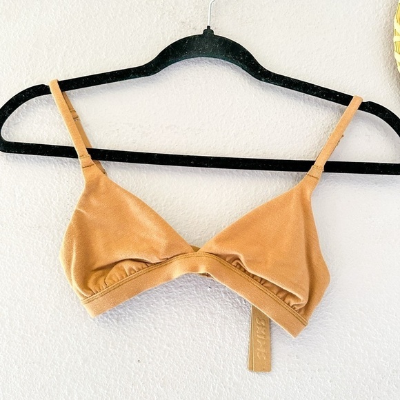 SKIMS Bralette and Undie Set Size XXS - Picture 2 of 5